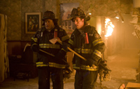 Chuck und Larry - Wie Feuer und Flamme